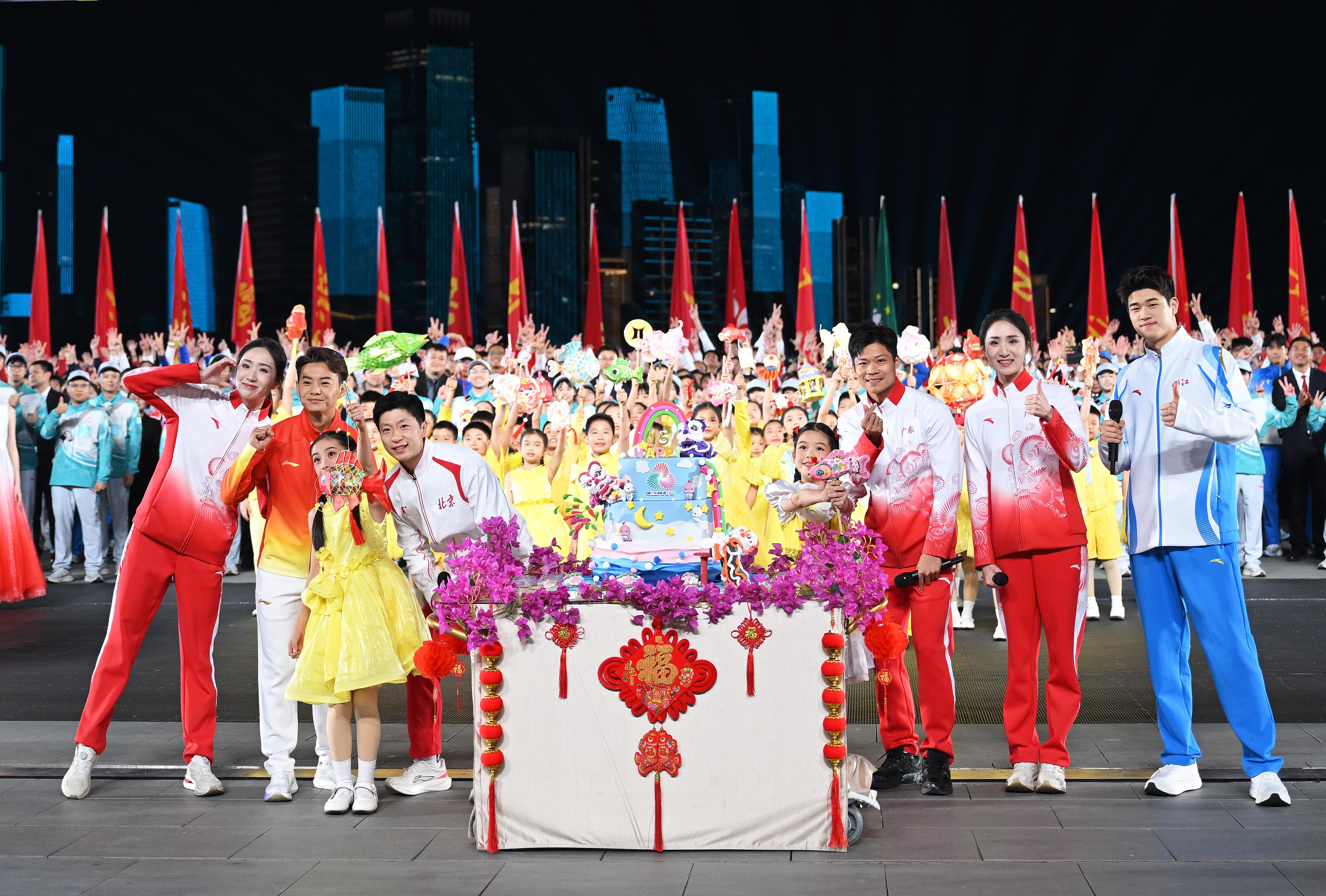 ↑ 这是拍摄的闭幕式现场。 新华社记者 夏一方 摄